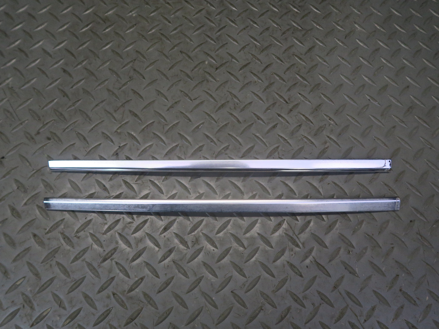 86-91 Mercedes W126 Sedan Set of 6 Front & Rear Right Door Chrome Molding OEM