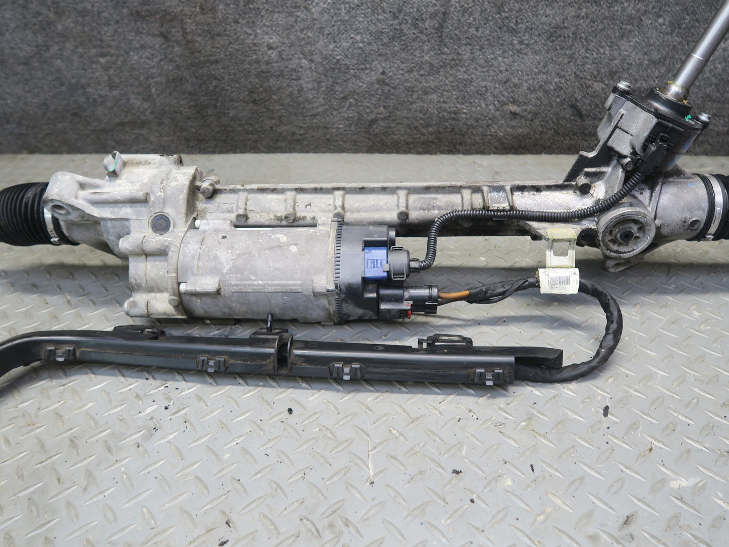 12-18 Mercedes W166 GLE350 ML350 Electric Power Steering Gear Rack & Pinion OEM