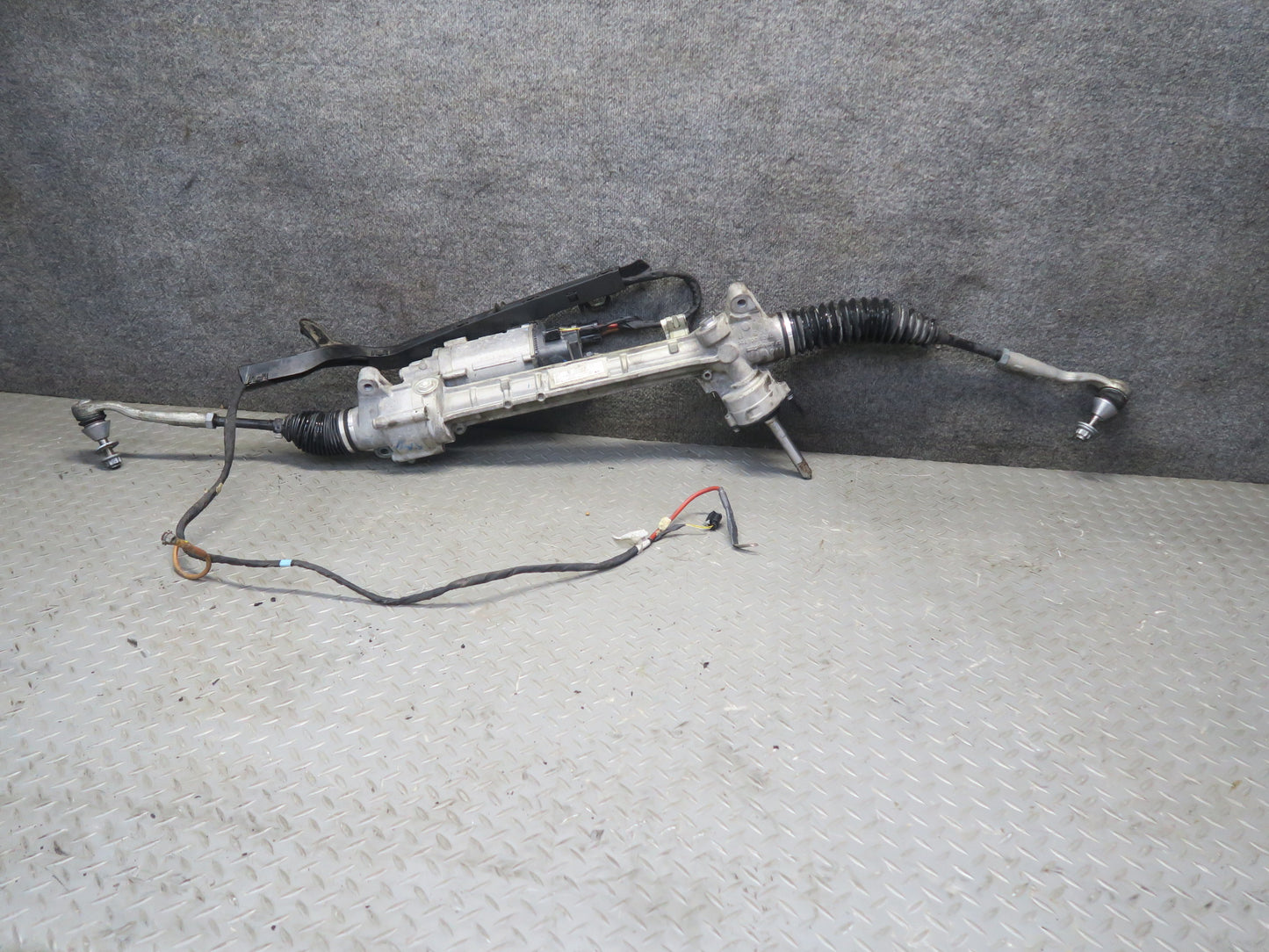 12-18 Mercedes W166 GLE350 ML350 Electric Power Steering Gear Rack & Pinion OEM