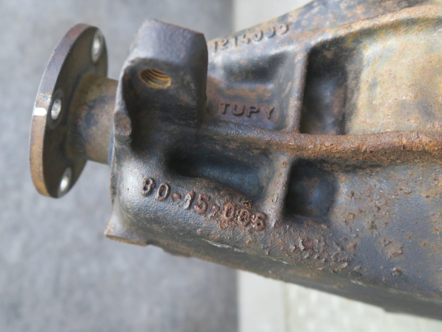 96-99 BMW E36/7 Z3 1.9L M44 M/T Rear Differential Carrier 3:45 Ratio OEM