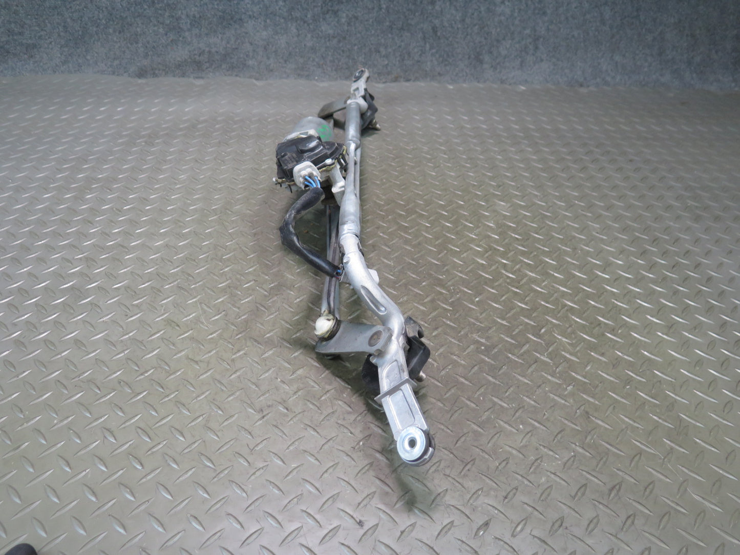 2010-2023 Lexus GX460 Front Windshield Wiper Transmission Linkage w Motor