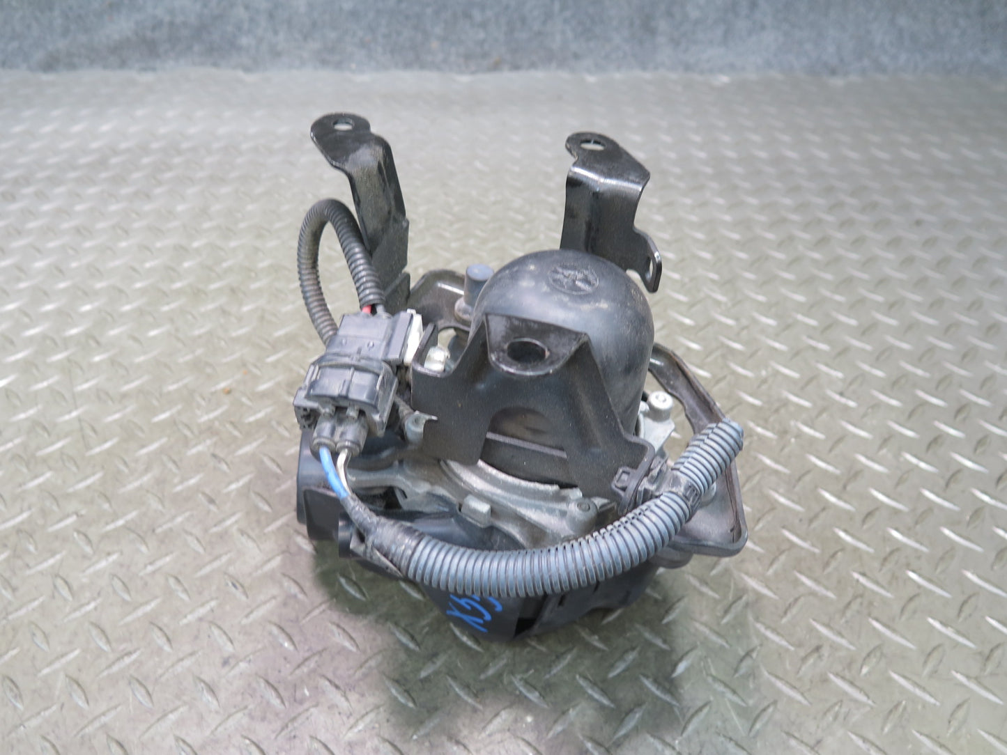 2010-2013 Lexus URJ150L GX460 Secondary Smog Air Injection Pump