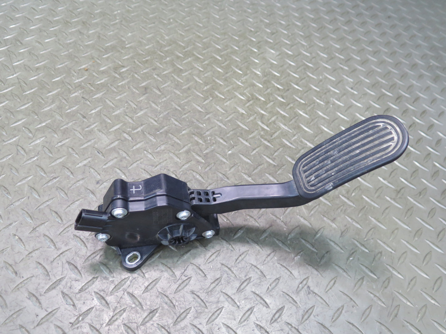 2010-2023 Lexus URJ150L GX460 Gas Acceleration Pedal 78110-35010