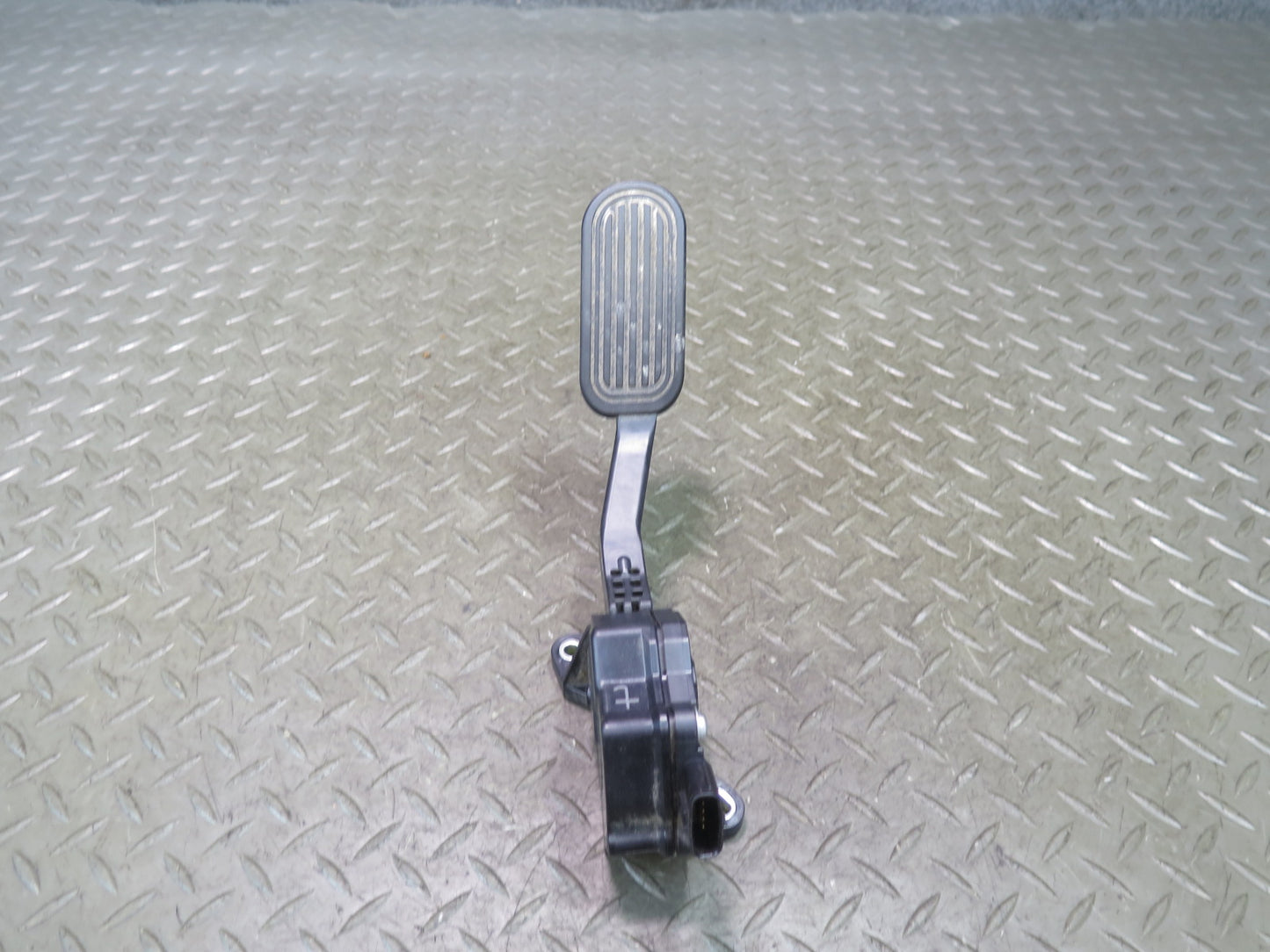 2010-2023 Lexus URJ150L GX460 Gas Acceleration Pedal 78110-35010