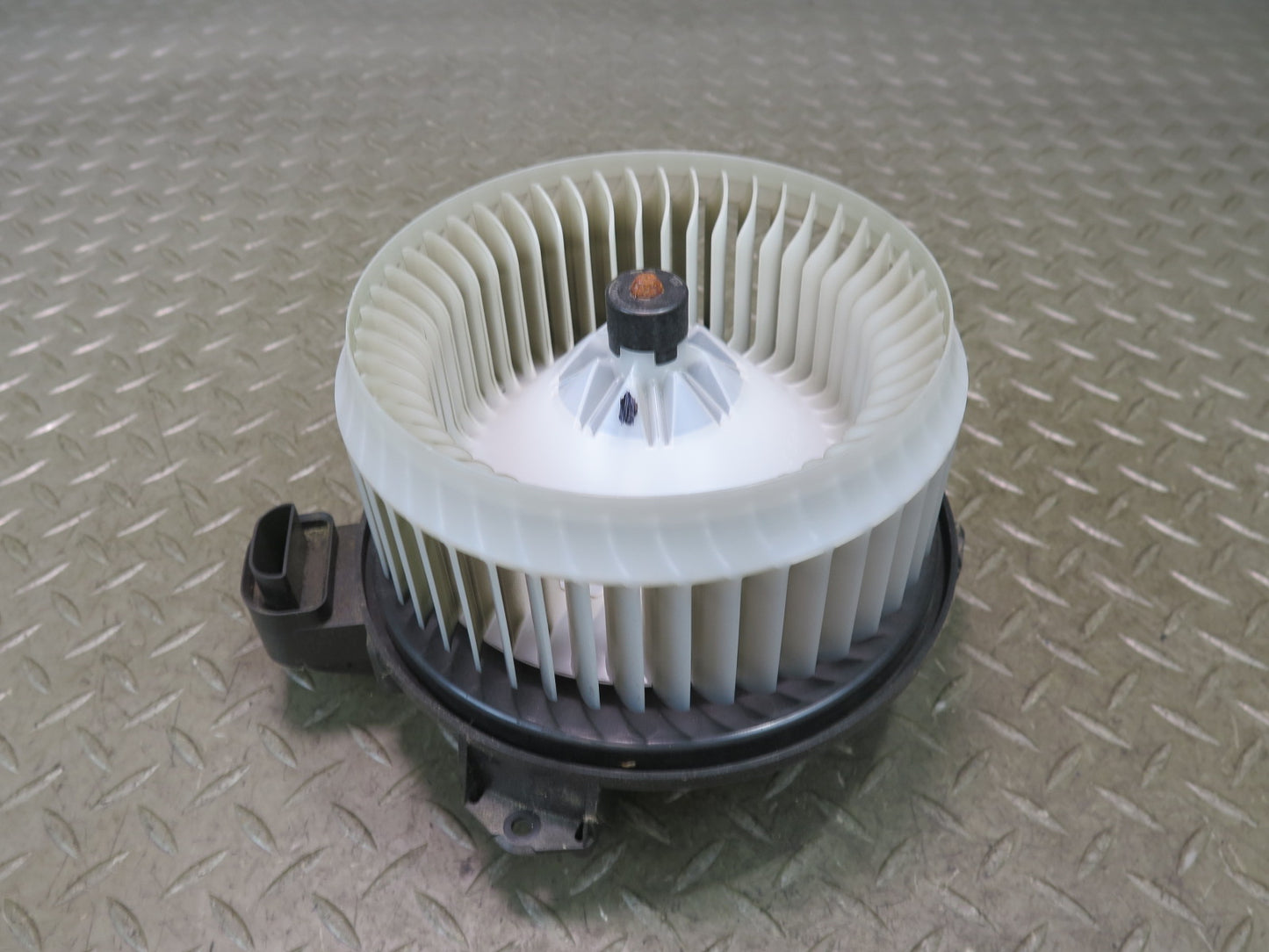 2010-2023 Lexus URJ150L GX460 Front A/C Heater Blower Motor Fan 87103-60400