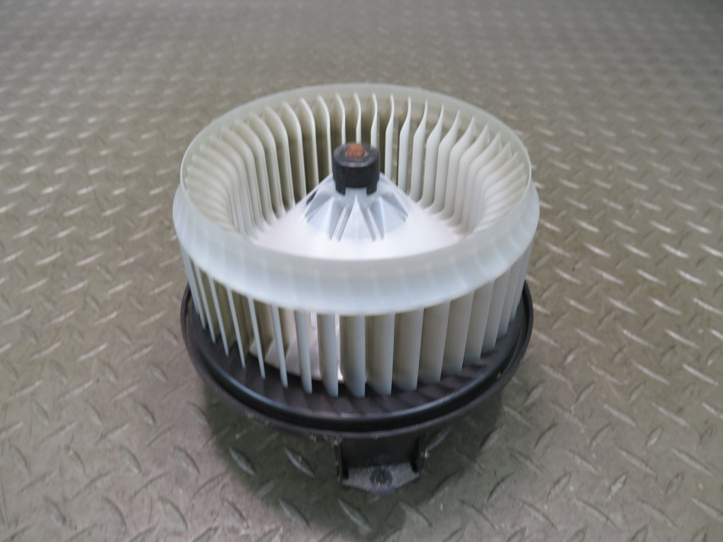 2010-2023 Lexus URJ150L GX460 Front A/C Heater Blower Motor Fan 87103-60400