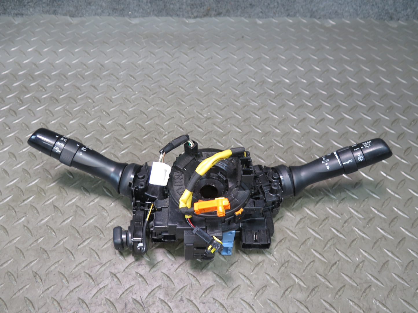 2010-2013 Lexus URJ150L GX460 Steering Column Turn Signal Wiper Multi Switch