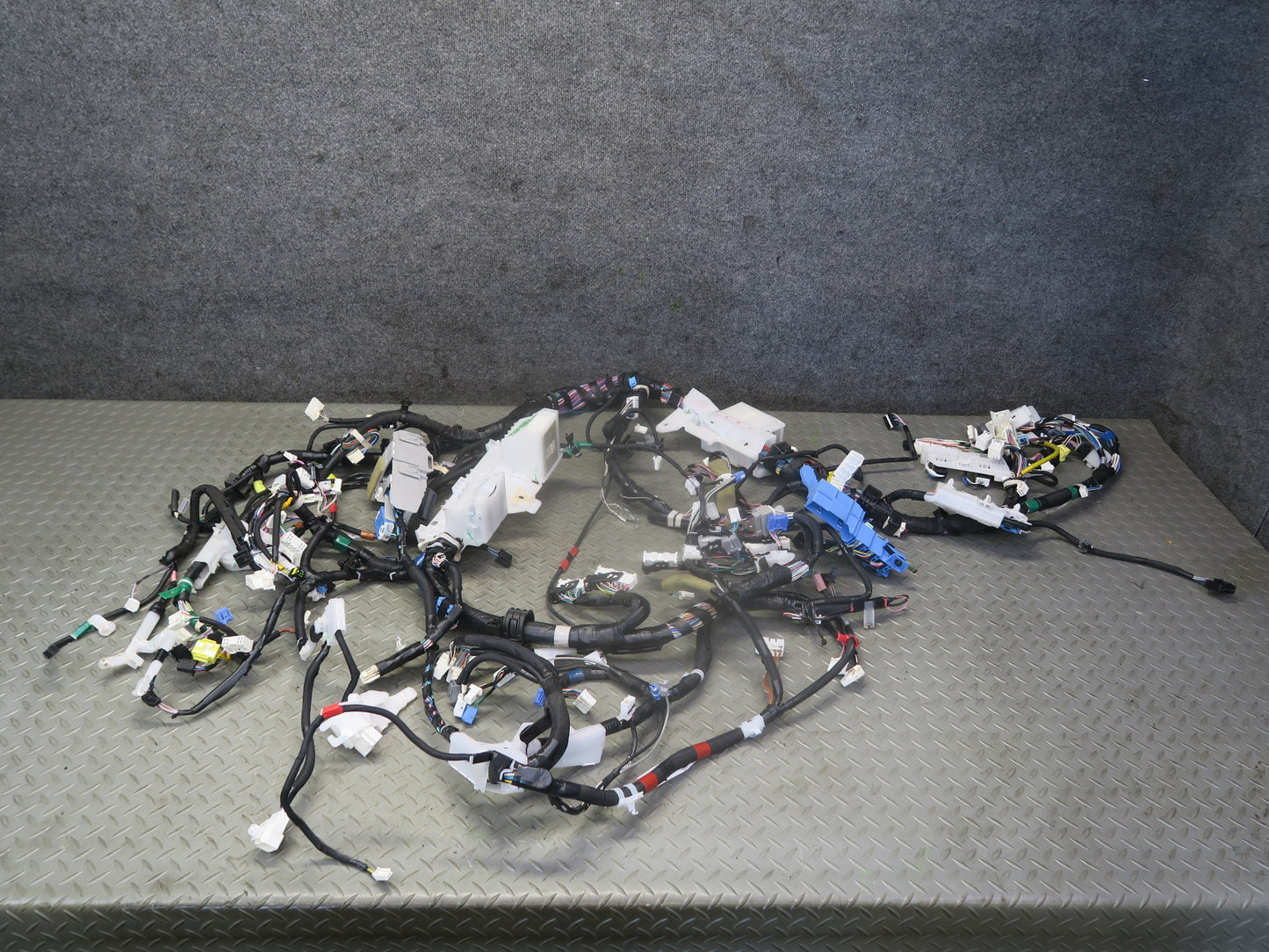 10-13 Lexus URJ150L GX460 Dash Instrument Panel Wire Wiring Harness 82142-60C40