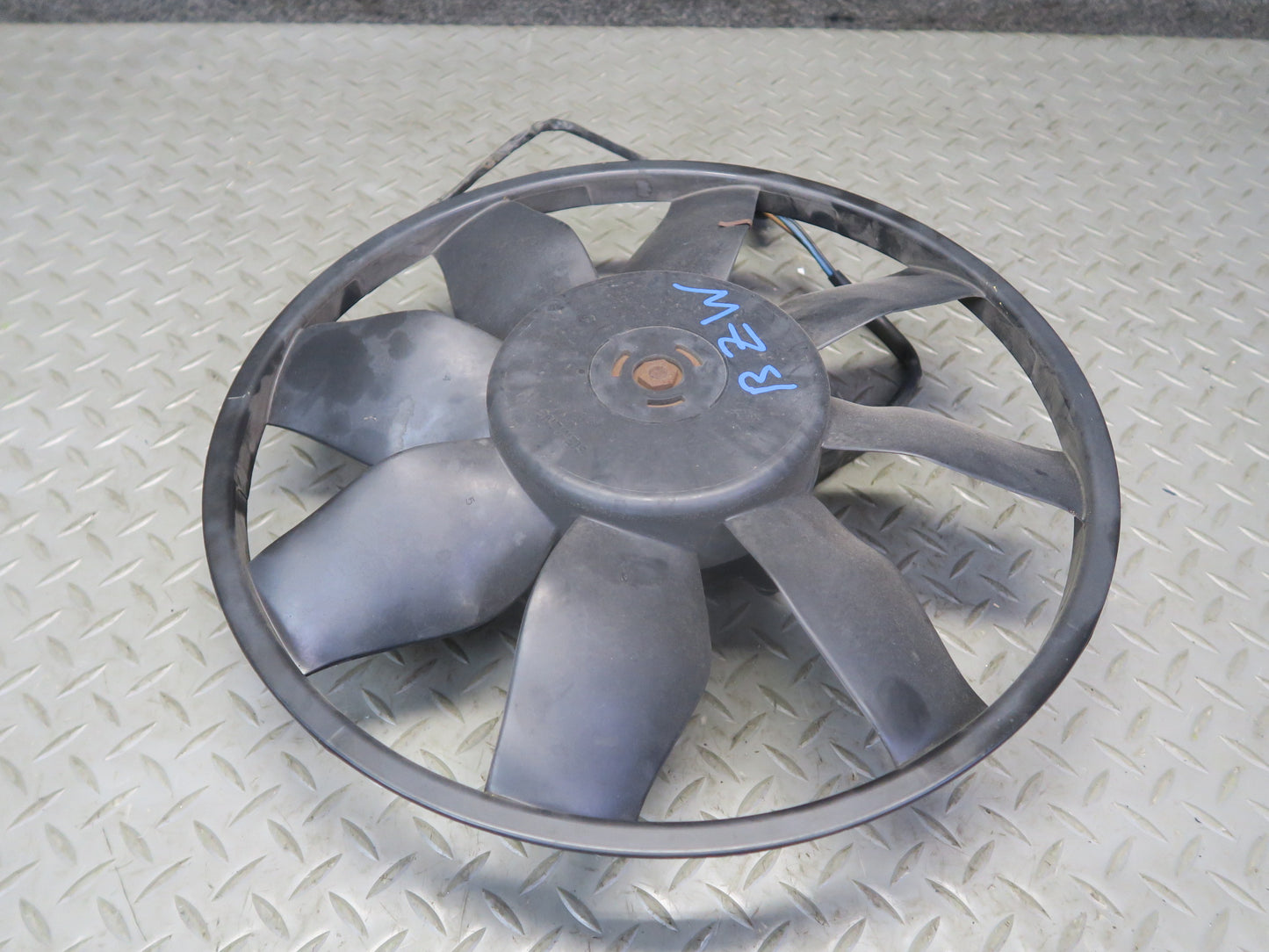 96-98 BMW E36/7 Z3 1.9L M44 Engine Radiator Cooling Fan Motor OEM