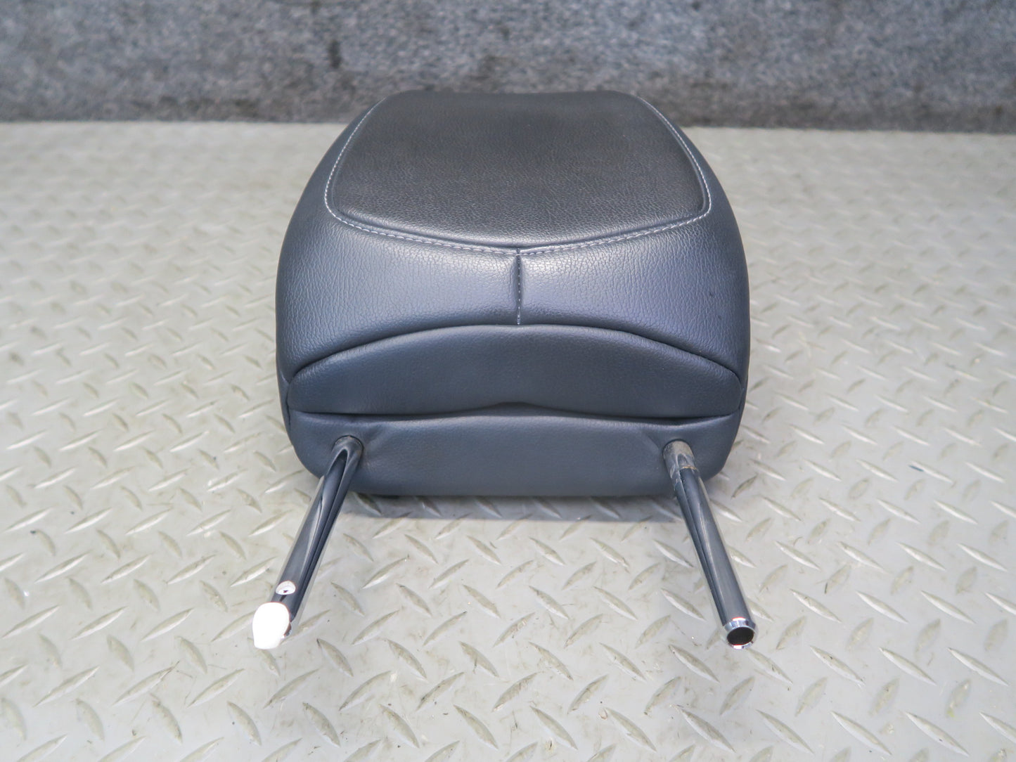 10-19 Nissan 370Z Z34 Convert Front Left & Right Leather Headrest Black Set OEM
