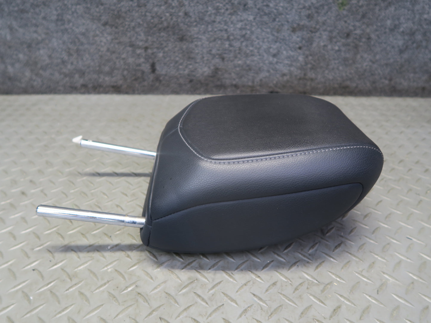 10-19 Nissan 370Z Z34 Convert Front Left & Right Leather Headrest Black Set OEM