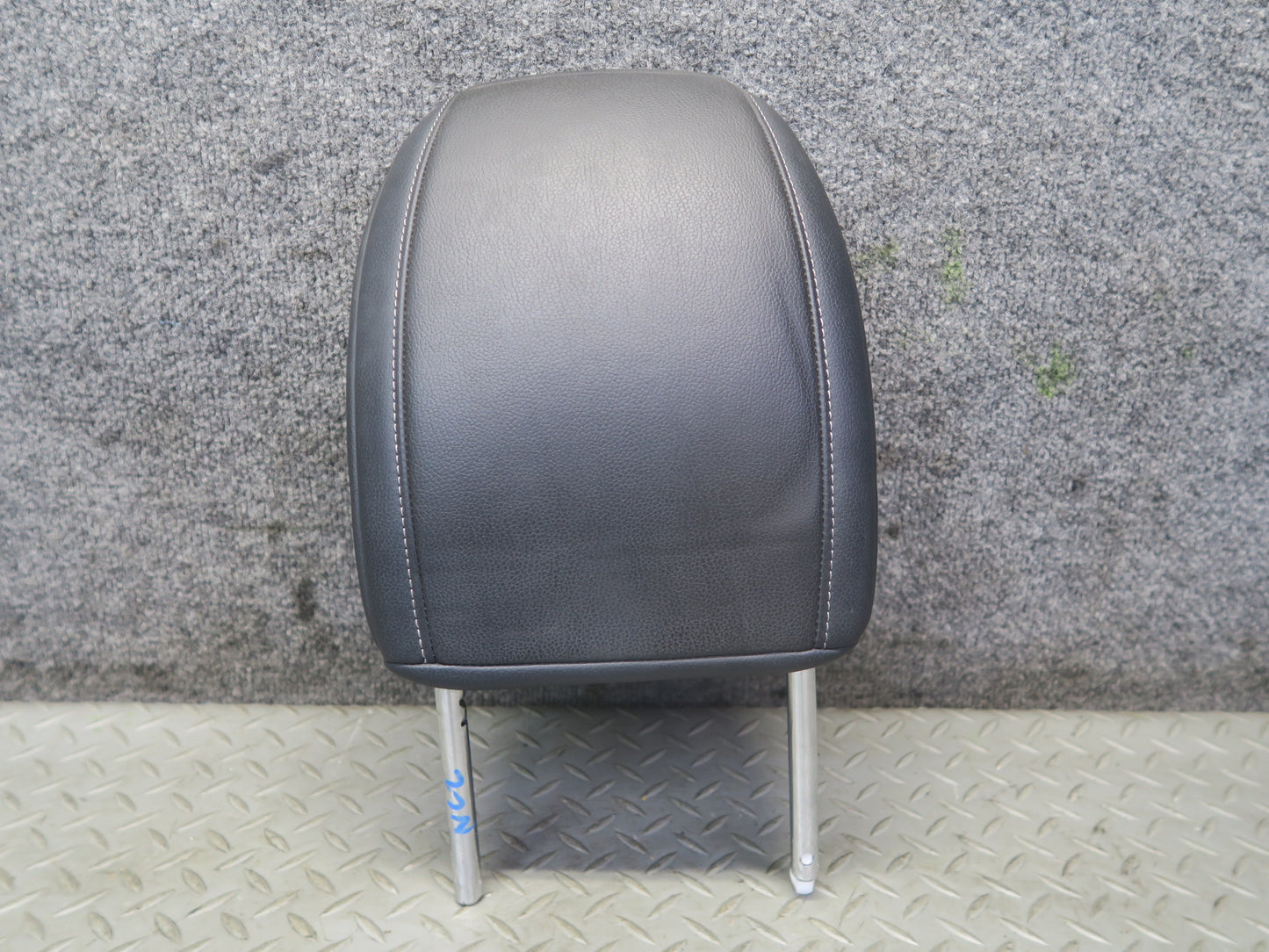 10-19 Nissan 370Z Z34 Convert Front Left & Right Leather Headrest Black Set OEM