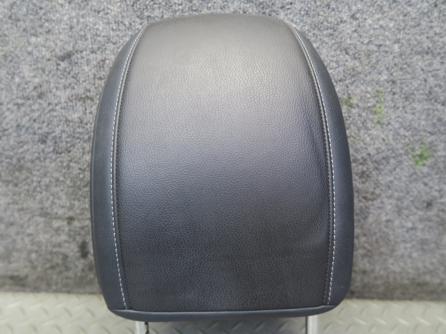 10-19 Nissan 370Z Z34 Convert Front Left & Right Leather Headrest Black Set OEM