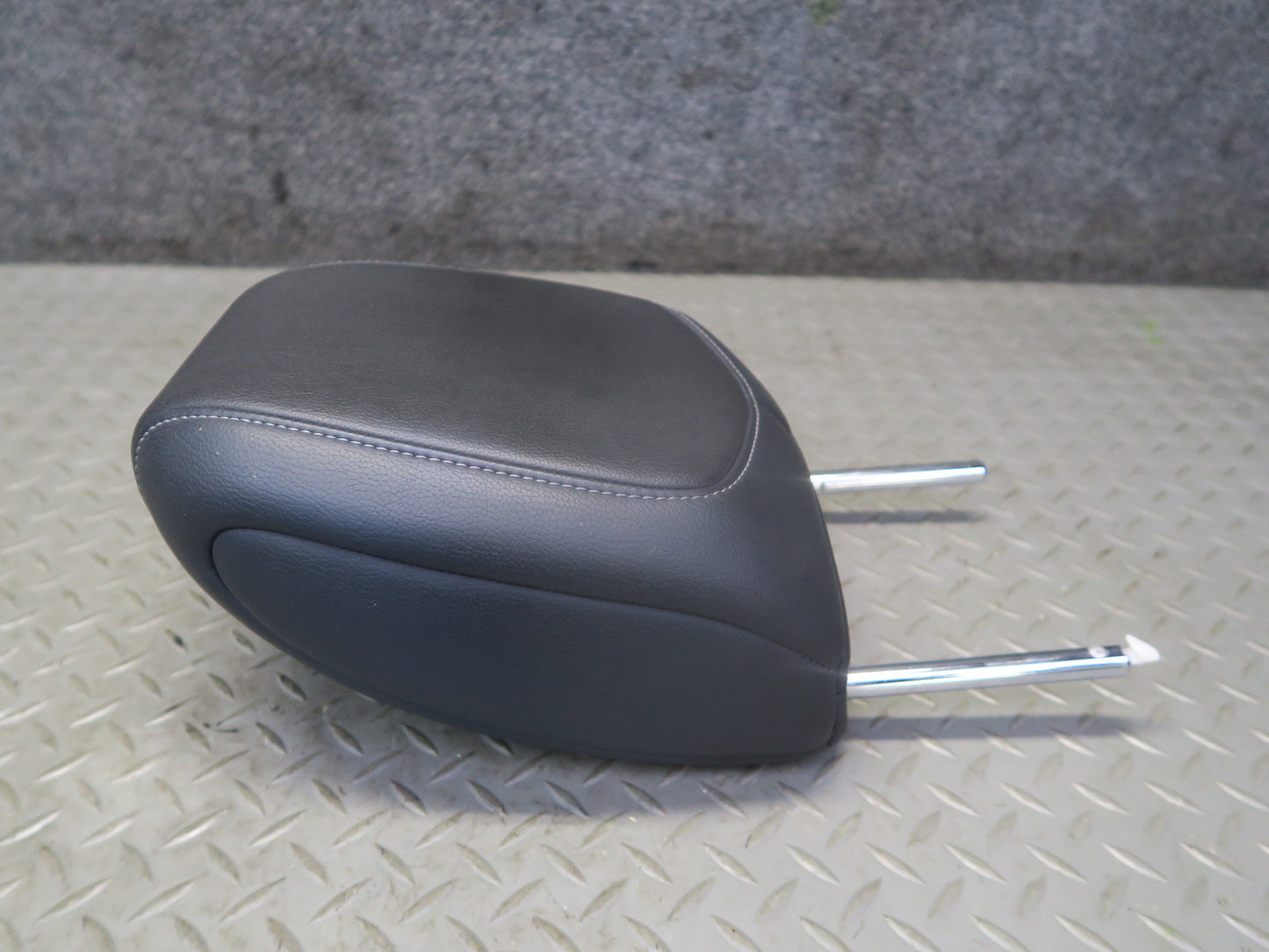 10-19 Nissan 370Z Z34 Convert Front Left & Right Leather Headrest Black Set OEM