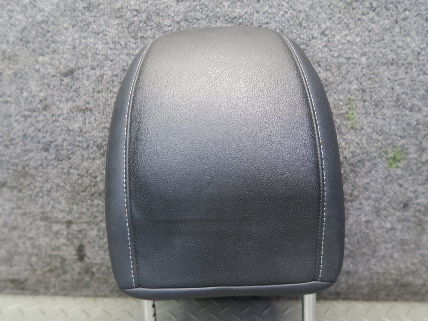10-19 Nissan 370Z Z34 Convert Front Left & Right Leather Headrest Black Set OEM