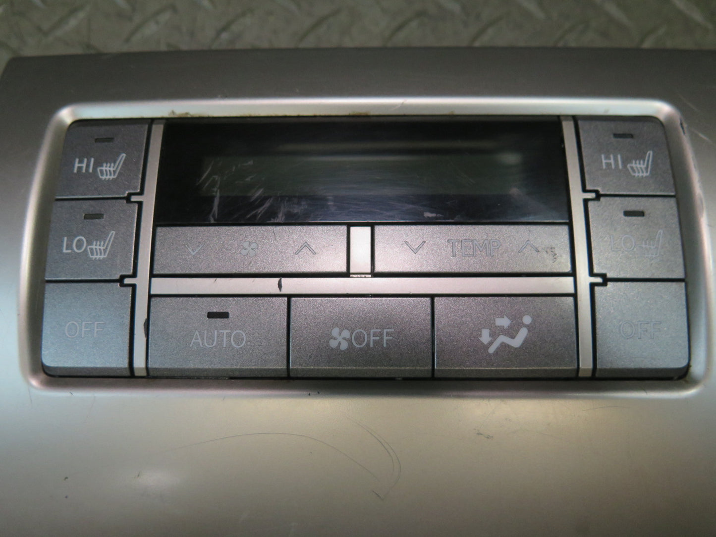 2010-2014 Lexus URJ150L GX460 Rear Console A/C Heater Climate Control Switch