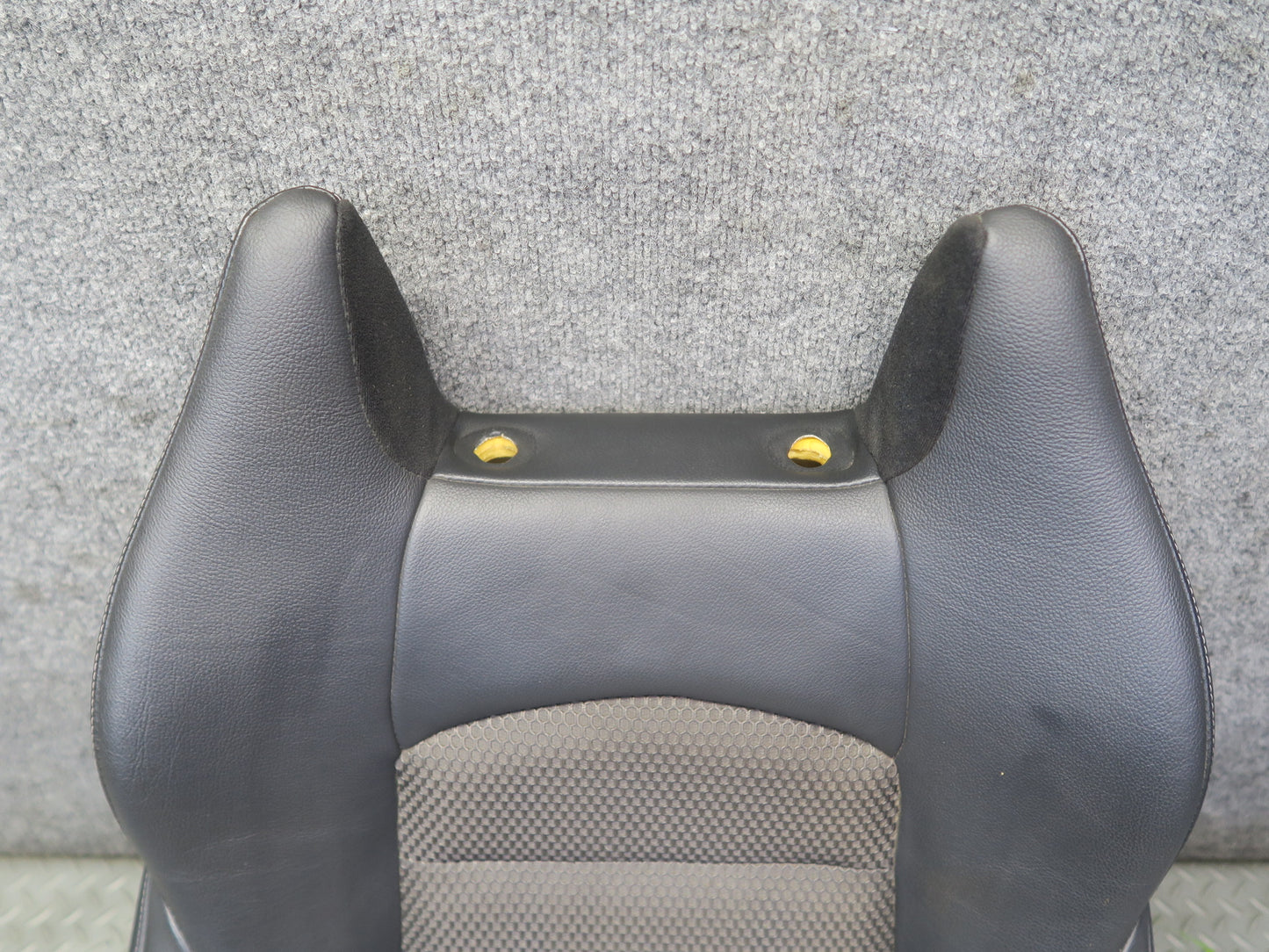 10-19 Nissan Z34 370Z Convert Front Right Seat Upper Leather Cushion OEM