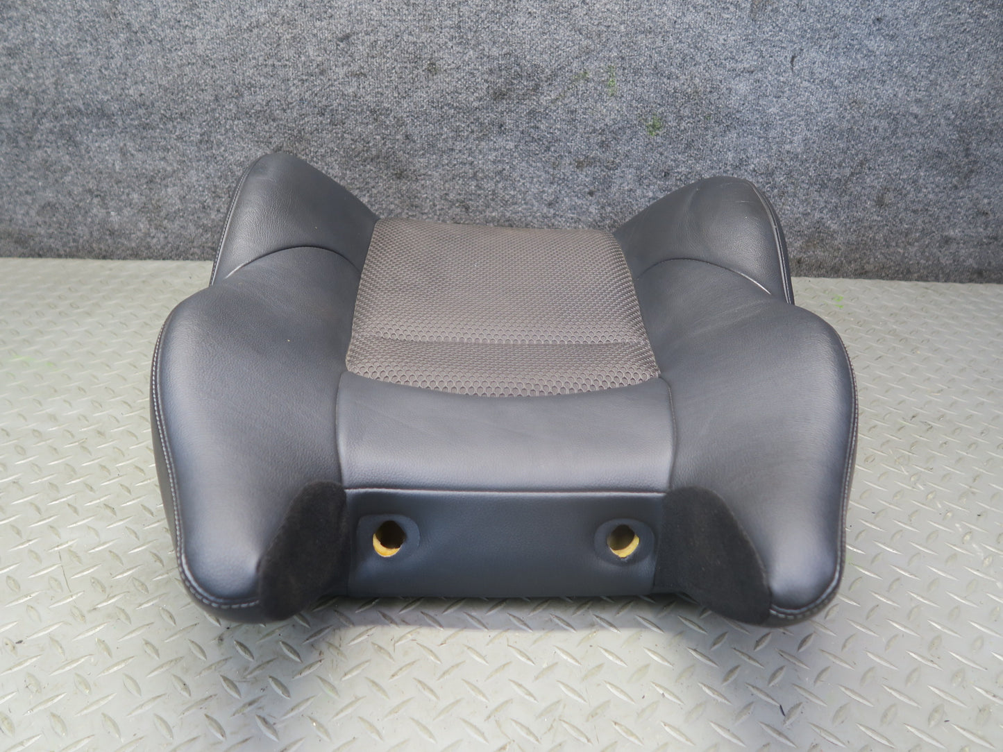 10-19 Nissan Z34 370Z Convert Front Right Seat Upper Leather Cushion OEM