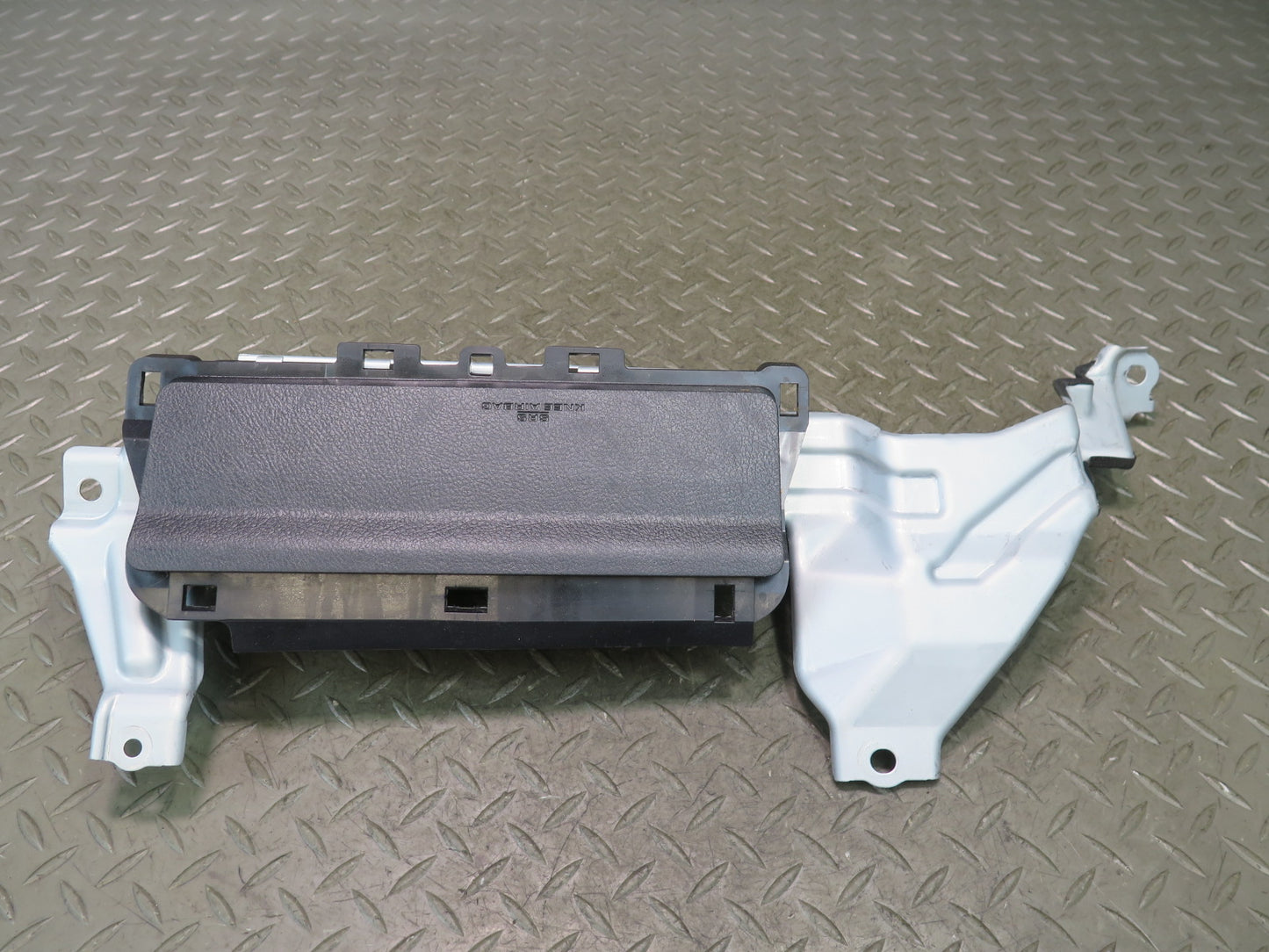 10-13 LEXUS GX460 FRONT LEFT DRIVER SIDE DASH KNEE SRS AIRBAG OEM