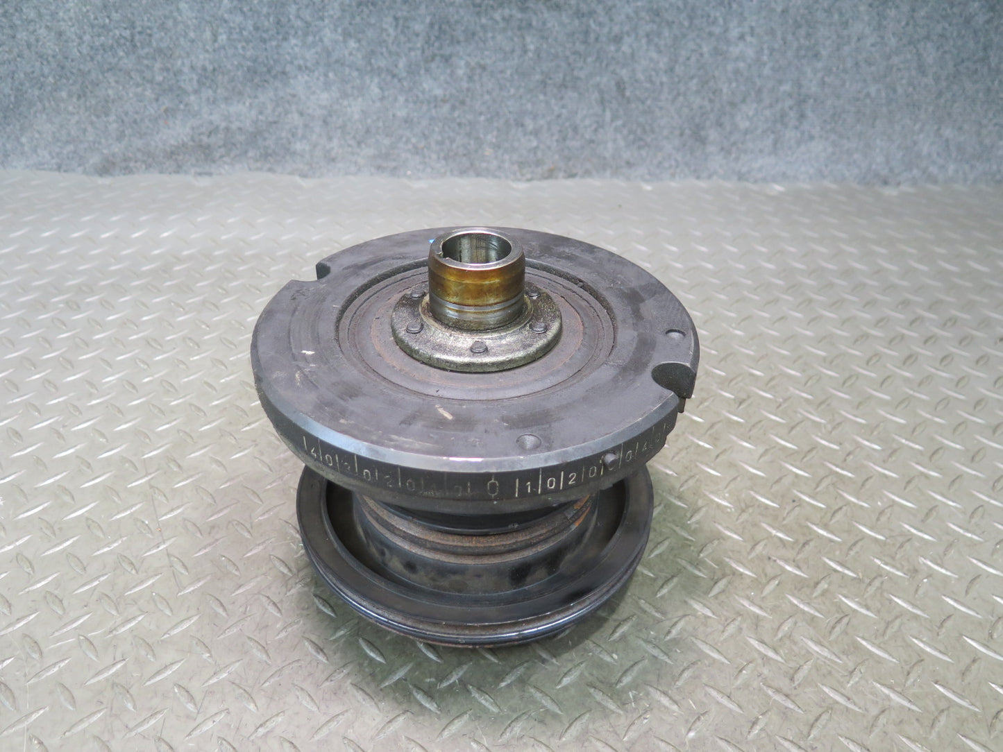 86-91 Mercedes W126 560SEC 560SEL M117 Harmonic Balancer w Crankshaft Pulley OEM