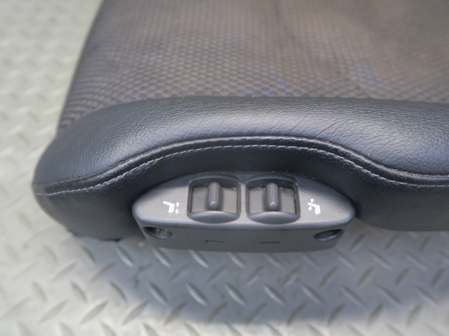 10-19 Nissan Z34 370Z Convert Front Right Seat Lower Leather Cushion Black OEM