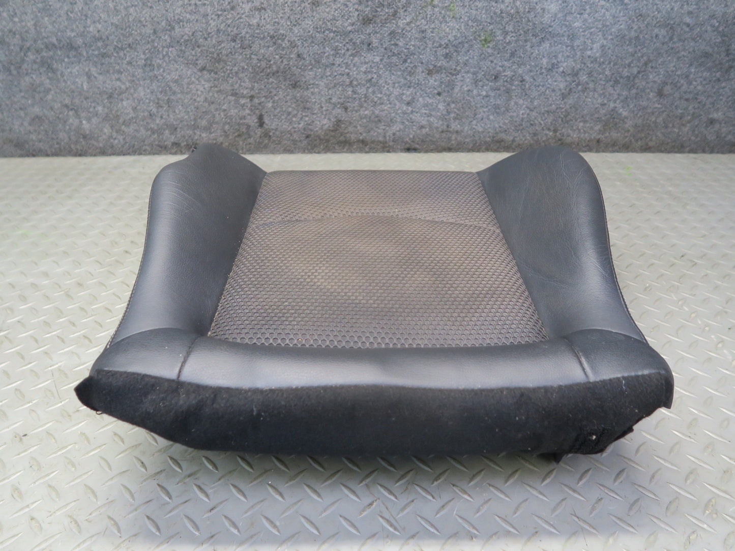 10-19 Nissan Z34 370Z Convert Front Right Seat Lower Leather Cushion Black OEM