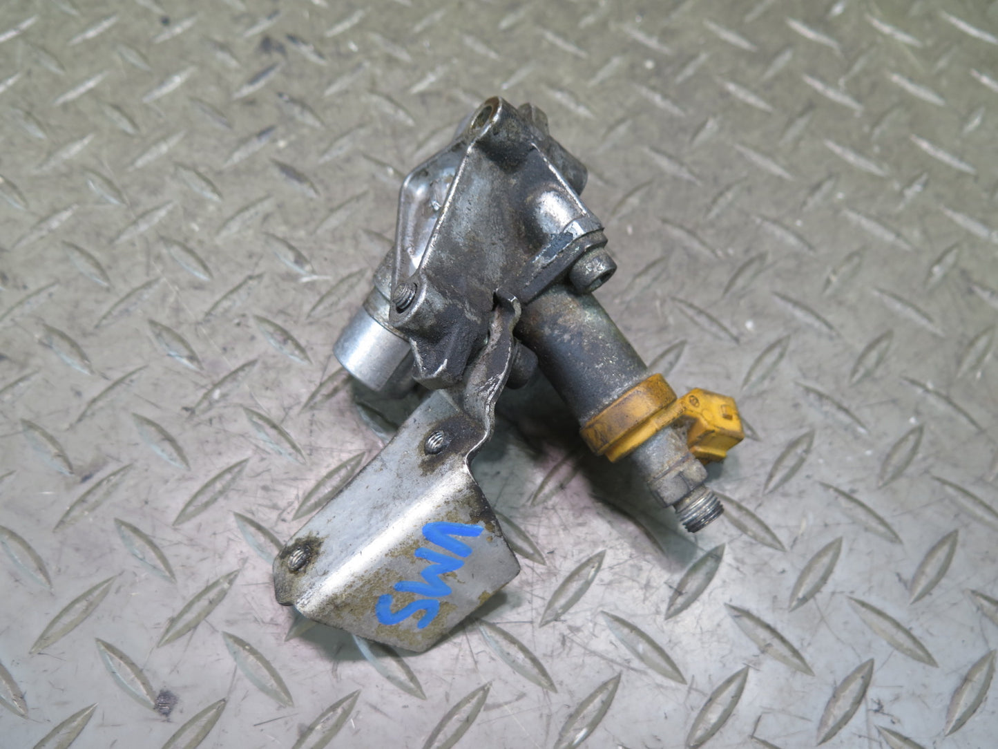 86-91 Mercedes W126 560SEC 560SEL M117 Idle Air Control Valve OEM