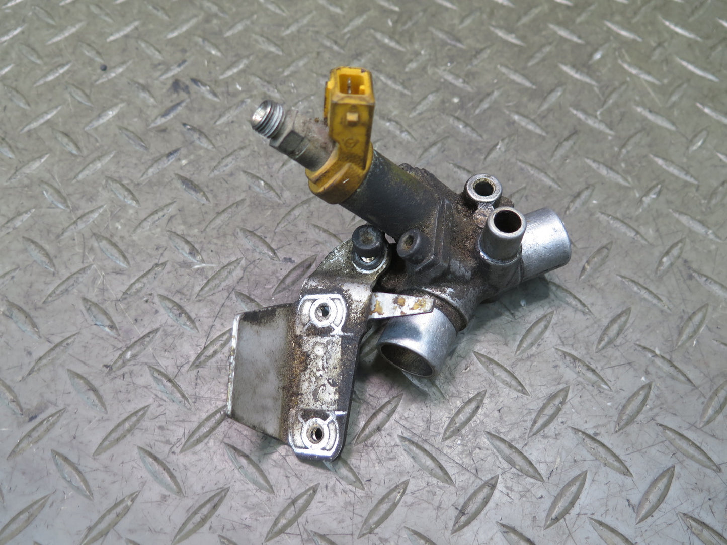 86-91 Mercedes W126 560SEC 560SEL M117 Idle Air Control Valve OEM