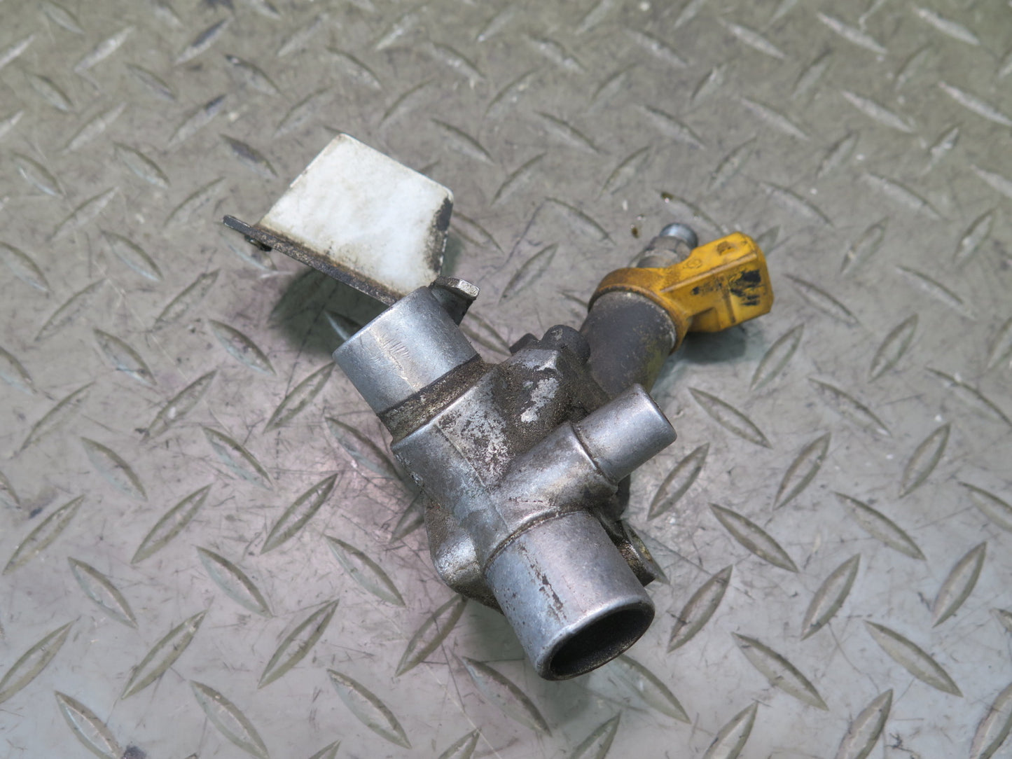 86-91 Mercedes W126 560SEC 560SEL M117 Idle Air Control Valve OEM