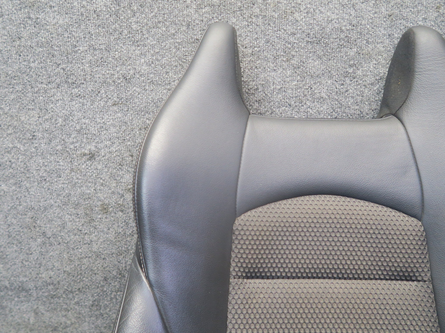 10-19 Nissan Z34 370Z Convertible Front Left Seat Upper Leather Cushion OEM