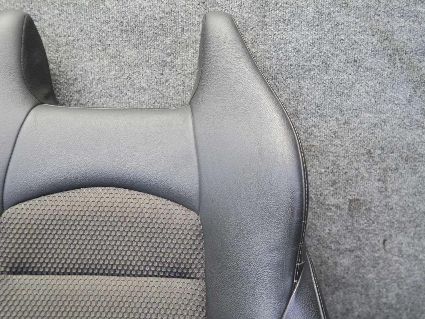 10-19 Nissan Z34 370Z Convertible Front Left Seat Upper Leather Cushion OEM