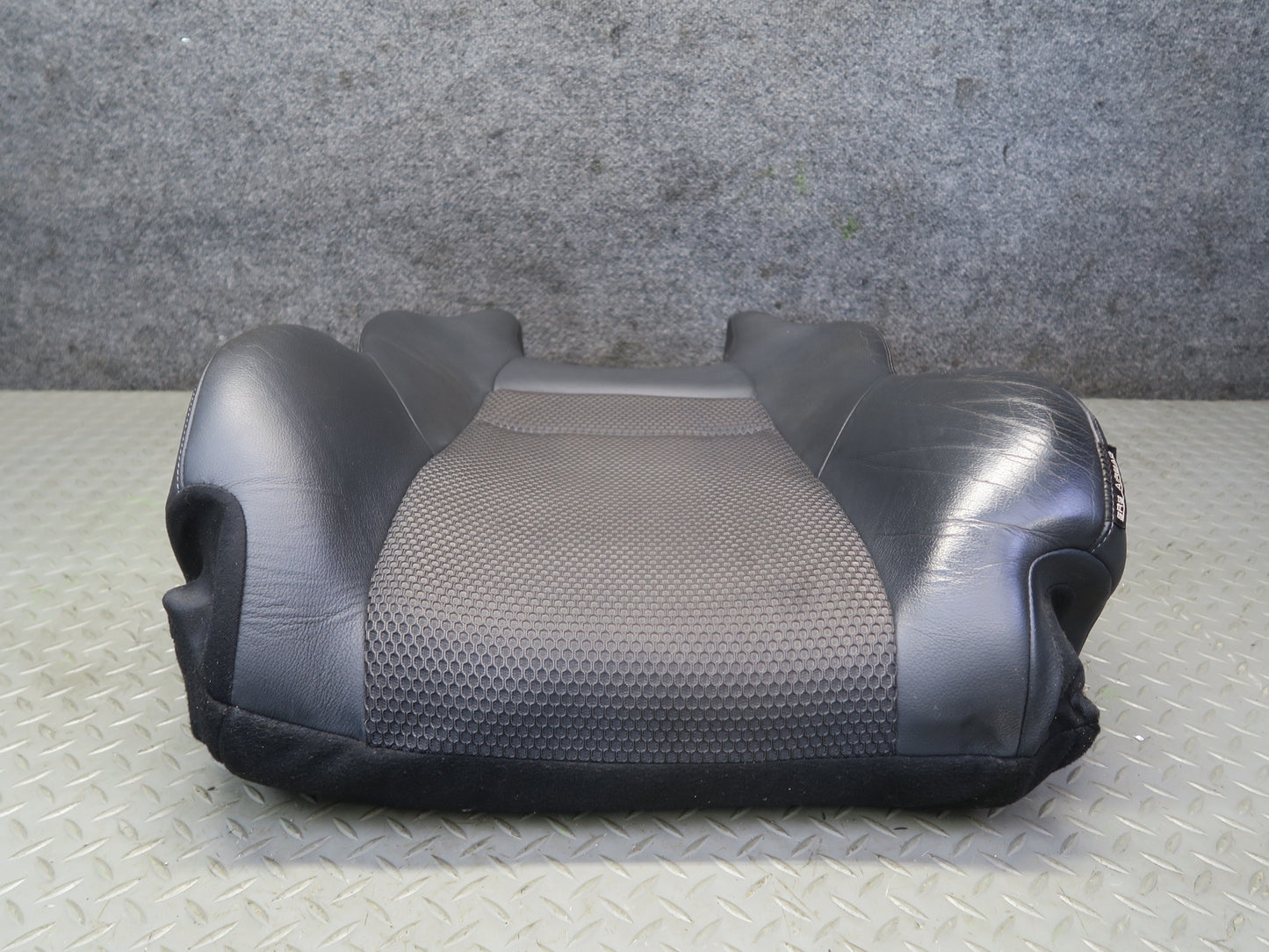 10-19 Nissan Z34 370Z Convertible Front Left Seat Upper Leather Cushion OEM