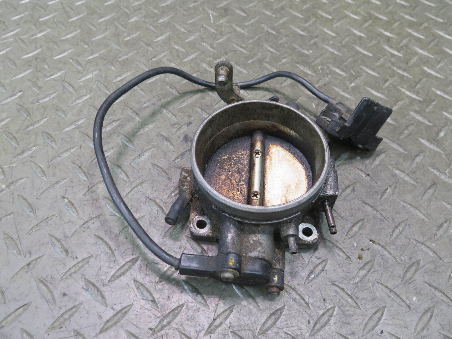 86-91 Mercedes W126 560SEC 560SEL M117 Throttle Valve Body Assembly OEM