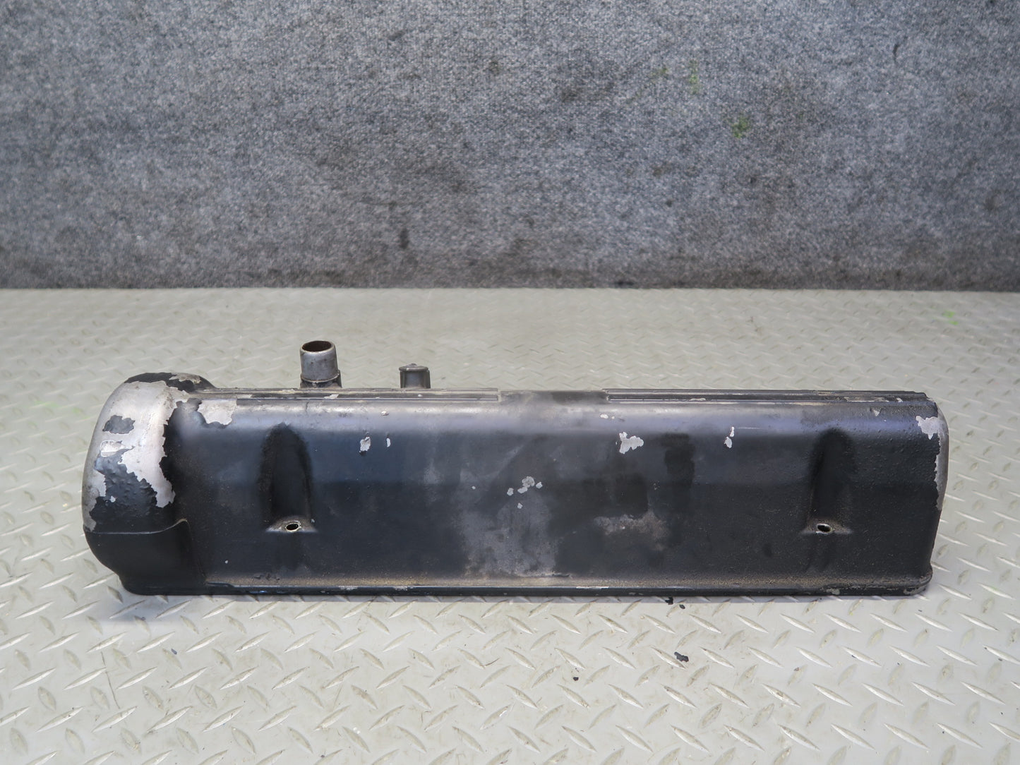 86-91 Mercedes W126 560SEC 560SEL Left & Right Engine Head Valve Cover Set OEM