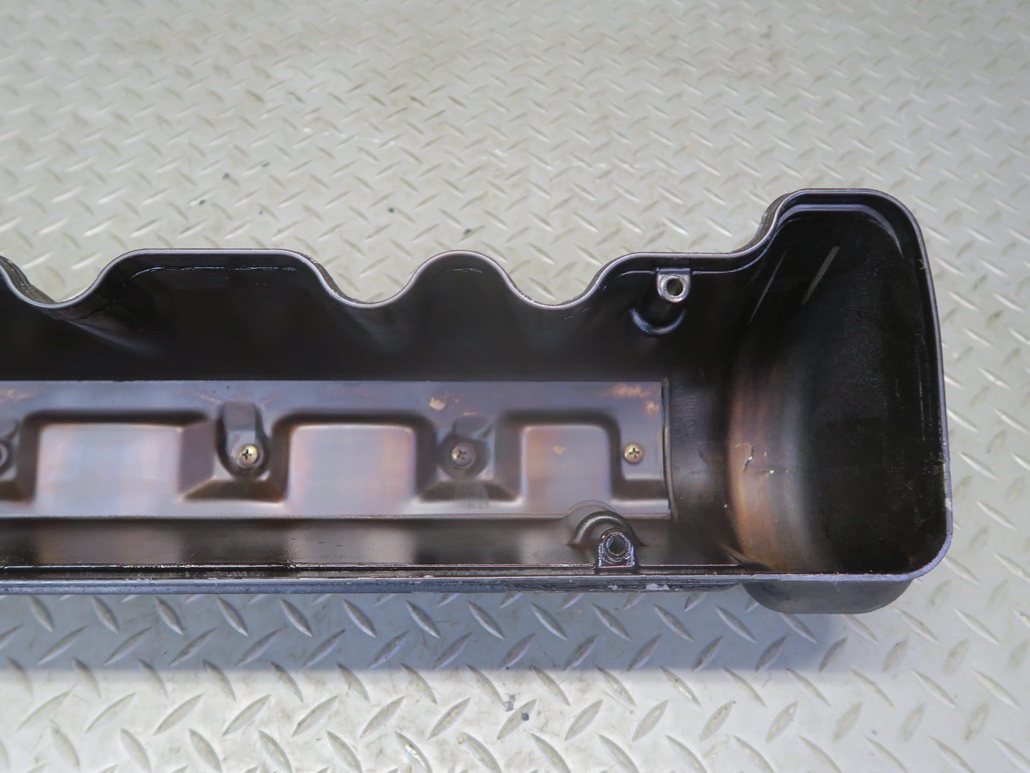 86-91 Mercedes W126 560SEC 560SEL Left & Right Engine Head Valve Cover Set OEM