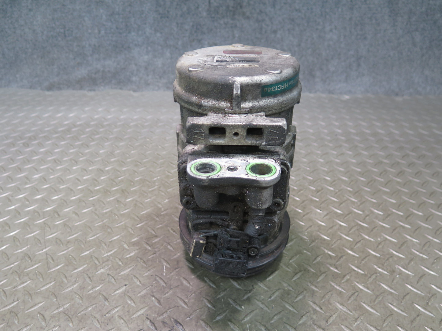 86-91 Mercedes W126 560SEL A/C Air Condition Compressor HFC134A Denso