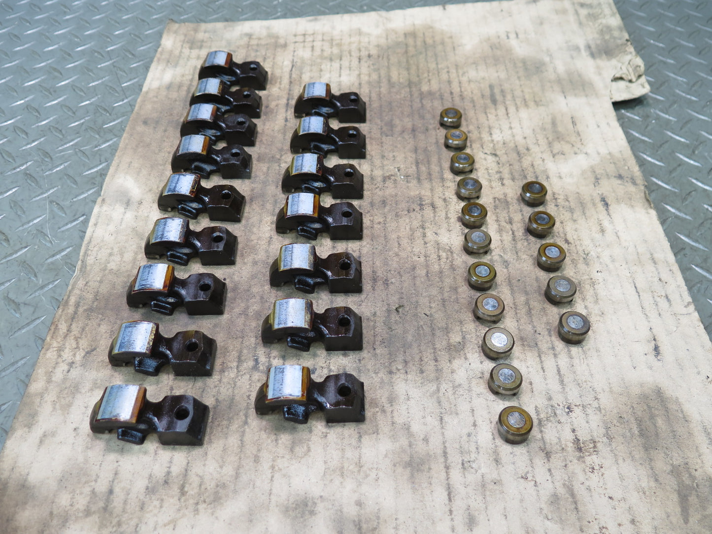 86-91 Mercedes W126 560SEC 560SEL M117 Engine Rocker Arm Valve Lifter Set OEM