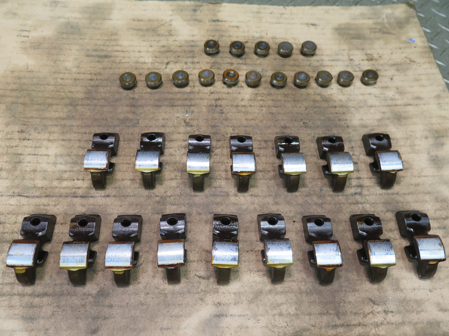 86-91 Mercedes W126 560SEC 560SEL M117 Engine Rocker Arm Valve Lifter Set OEM