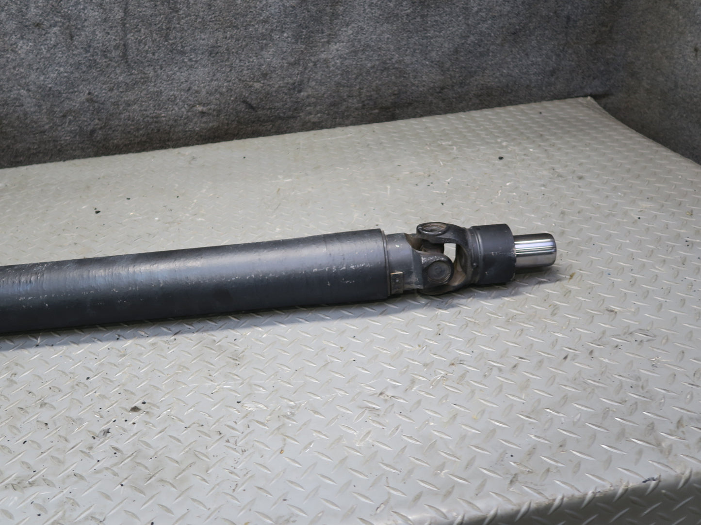 09-20 Nissan Z34 370Z VQ37VHR A/T Rear Propeller Drive Shaft Driveshaft 116K OEM