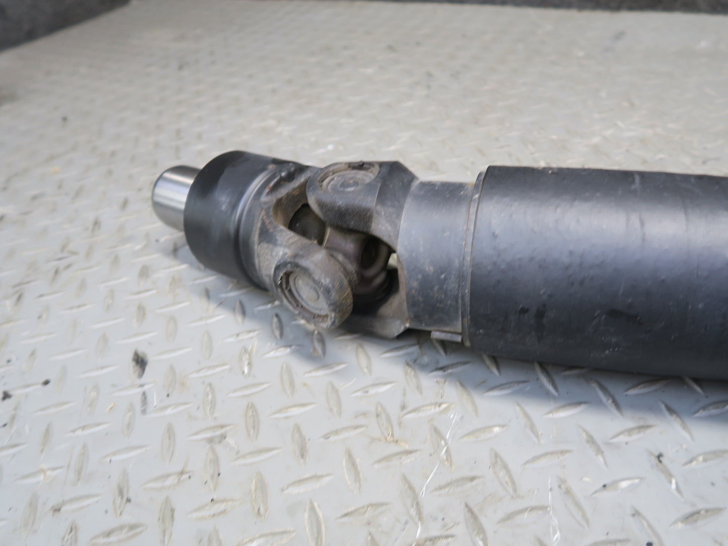 09-20 Nissan Z34 370Z VQ37VHR A/T Rear Propeller Drive Shaft Driveshaft 116K OEM