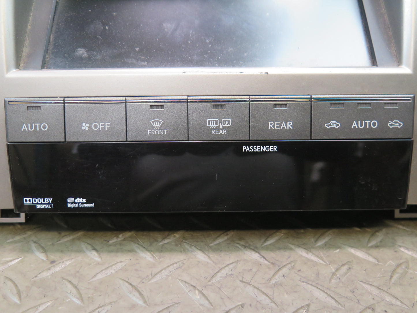 2011 Lexus URJ150L GX460 Dash GPS Navigation Screen Display 86805-60680