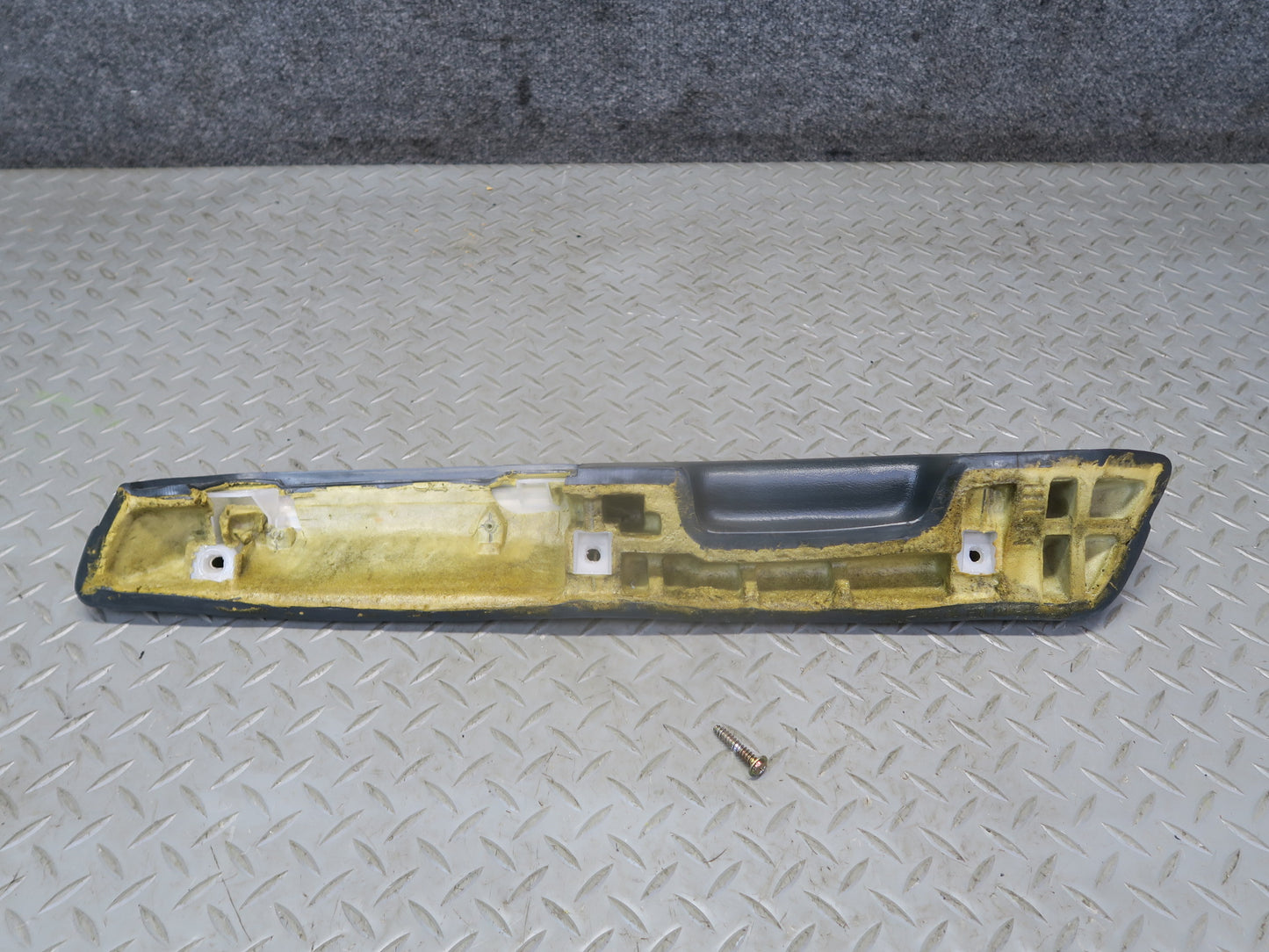 84-88 Toyota Cressida MX73 Sedan Rear Door Interior Trim Cover Panel Set OEM