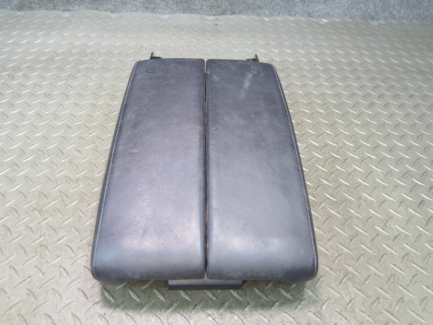 2010-2013 Lexus URJ150L GX460 Center Console Leather Armrest Lid Cover