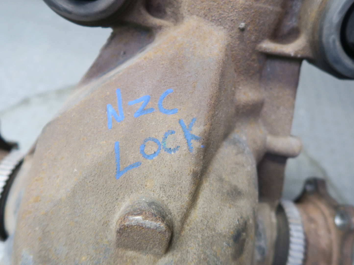 2010 Nissan Z34 370Z A/T LSD Rear Differential Carrier 3.36 Ratio 116K OEM