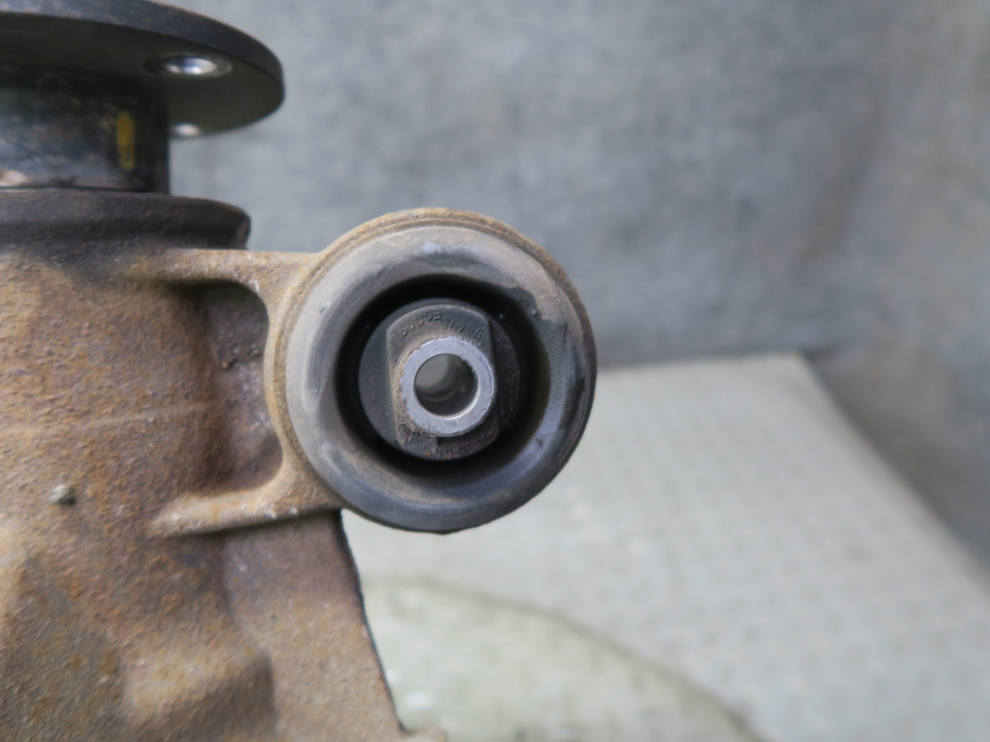 2010 Nissan Z34 370Z A/T LSD Rear Differential Carrier 3.36 Ratio 116K OEM