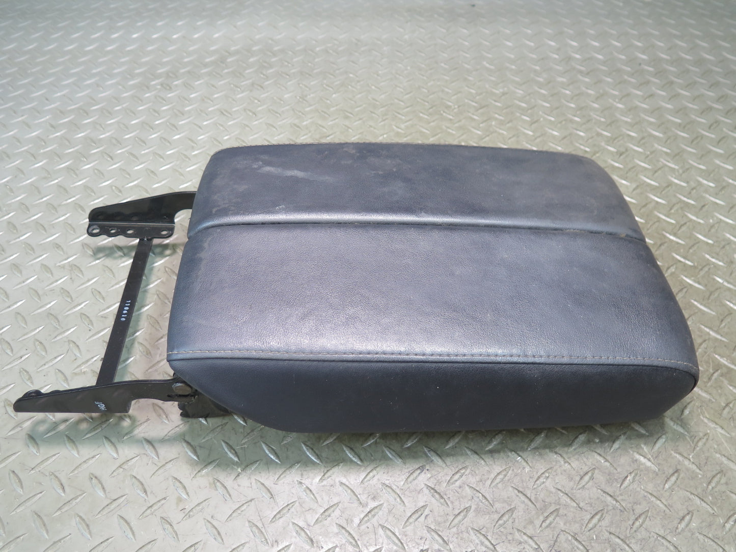 2010-2013 Lexus URJ150L GX460 Center Console Leather Armrest Lid Cover