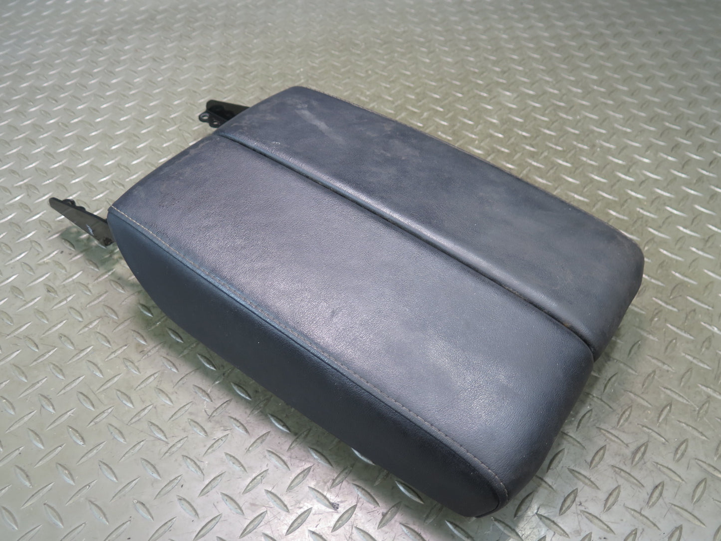 2010-2013 Lexus URJ150L GX460 Center Console Leather Armrest Lid Cover