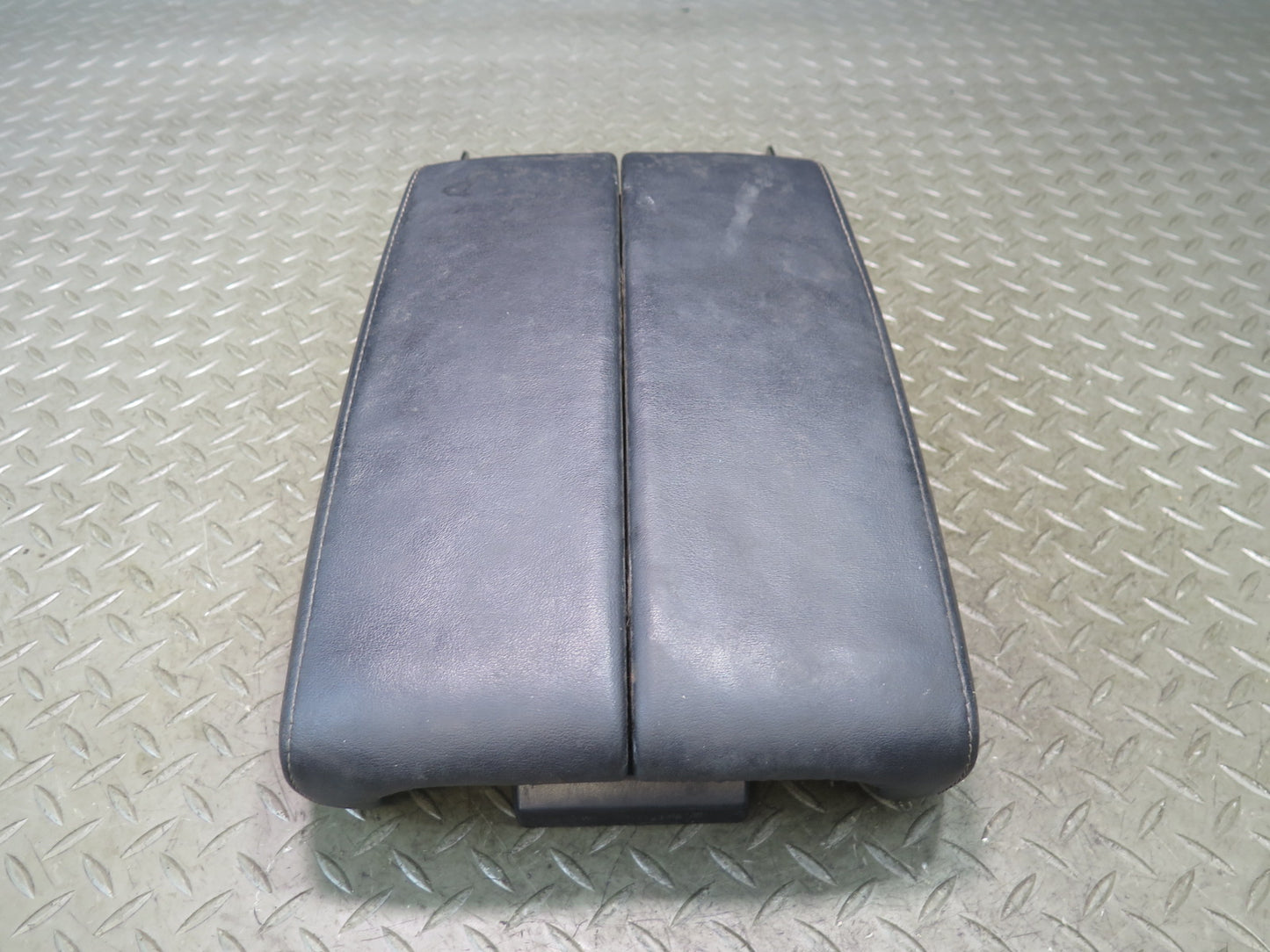 2010-2013 Lexus URJ150L GX460 Center Console Leather Armrest Lid Cover
