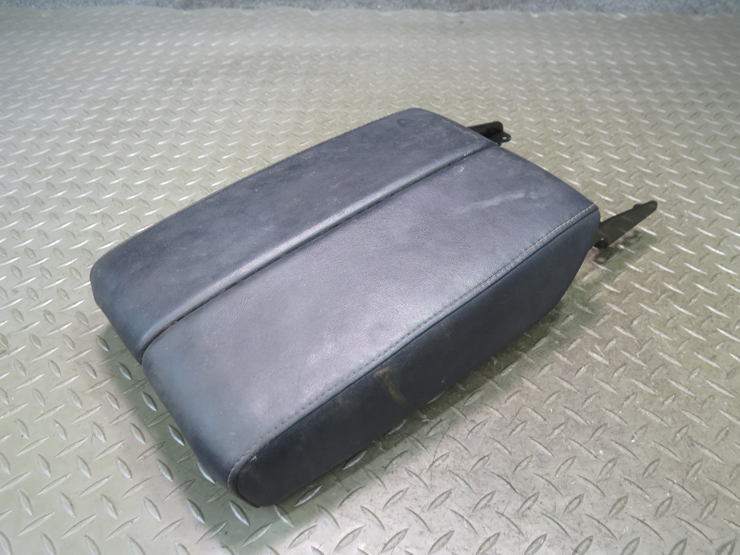 2010-2013 Lexus URJ150L GX460 Center Console Leather Armrest Lid Cover