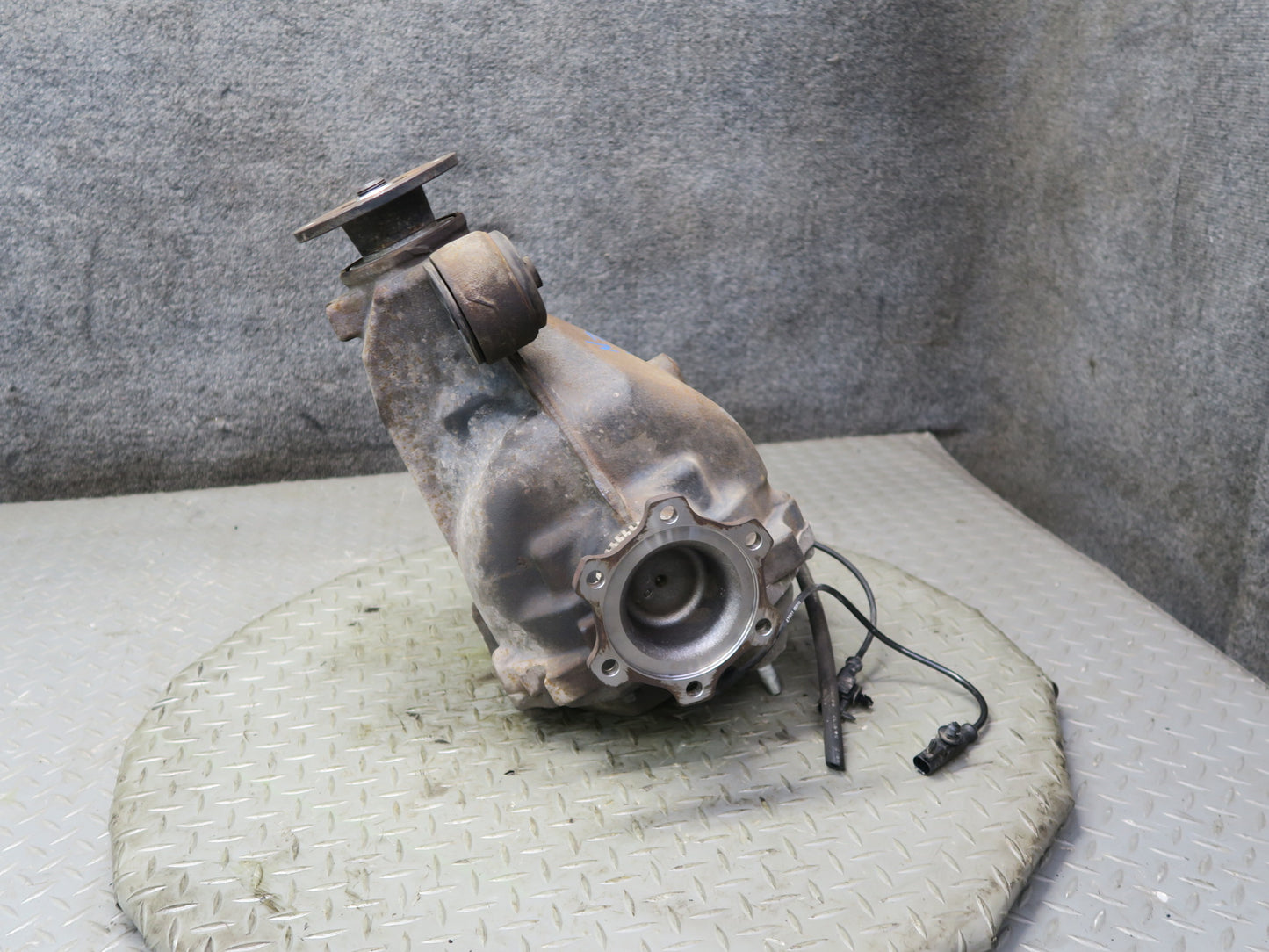 2010 Nissan Z34 370Z A/T LSD Rear Differential Carrier 3.36 Ratio 116K OEM
